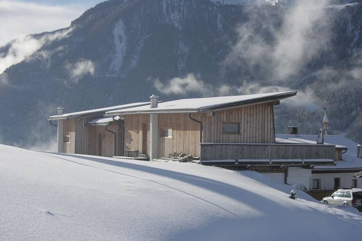 Chalet für 4 Personen, mit Whirlpool und Garten sowie Sauna und Ausblick in Ahrntal