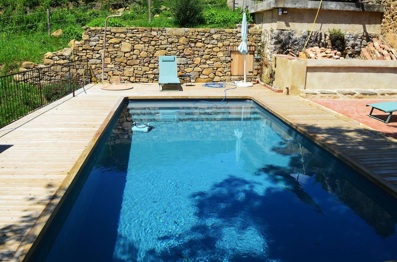 Ferienhaus 'La Rectoría De Castellar' mit Bergblick, Pool, Garten und Wlan in la Vall de Bianya, Garrotxa