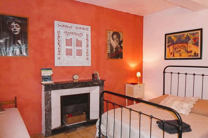 Location de vacances pour 6 personnes, avec jardin et piscine à Savasse - 2