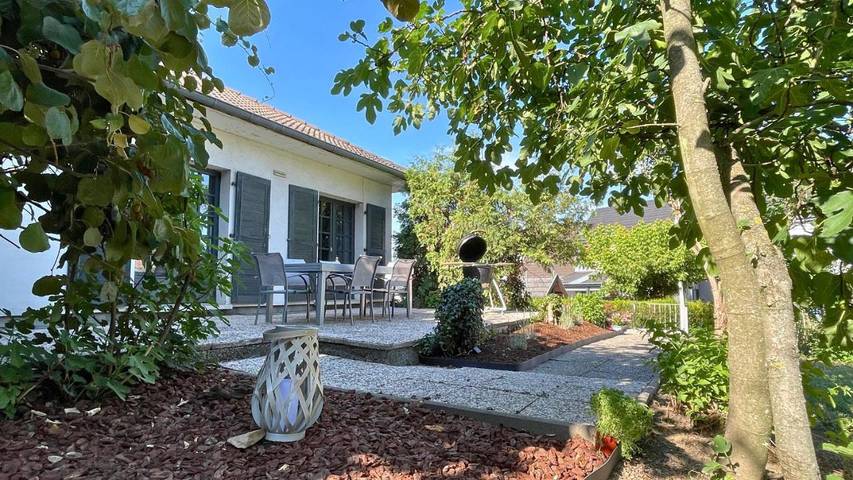 Location de vacances pour 6 personnes, avec terrasse, animaux acceptés à Issenheim