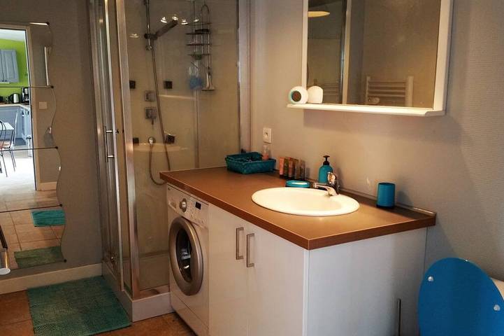 Location de vacances pour 6 personnes, avec jardin et terrasse à Tourbes - 4