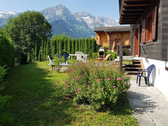 Location de vacances pour 7 personnes, avec jardin et balcon, adapté aux familles à Champéry - 4