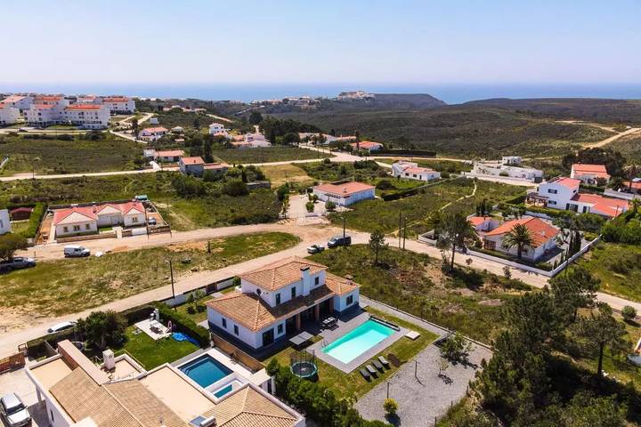 Ferienhaus für 10 Personen, mit Meerblick und Balkon sowie Terrasse und Garten in Arrifana - 4