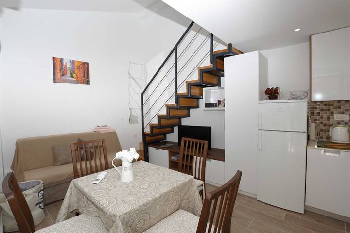 Studio für 2 Personen, mit Balkon/Terrasse und Terrasse in Baska - 4