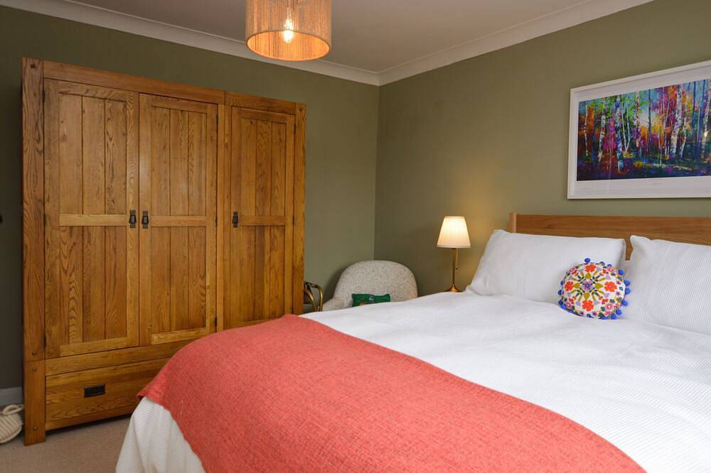 Ganze Wohnung, Lochview@33a | Family-Friendly with Beautiful Loch Views in Gourock, Inverclyde