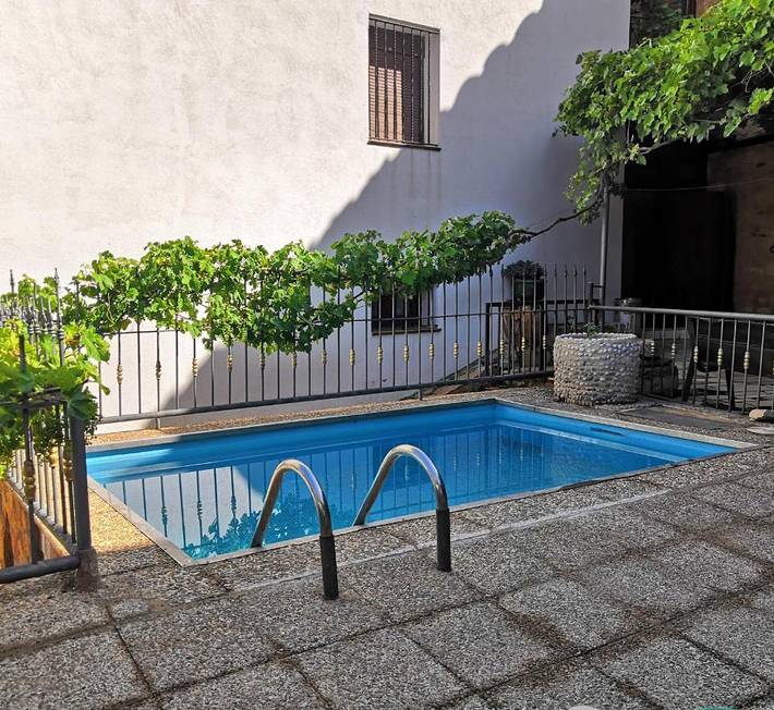 Casa rural para 11 personas, con Balcón y Terraza además de Piscina y Vistas en Miravete de la Sierra - 2