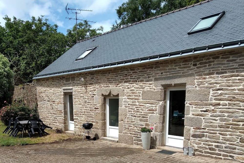 House 6km from the beach in Melgven, Region de Quimper