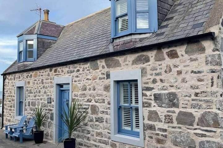 Holiday rental for 4 people in Cullen