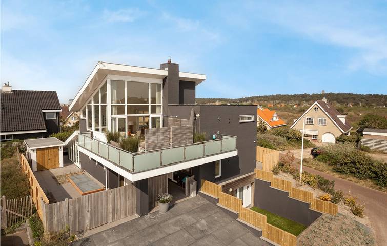 Vakantiehuis voor 12 personen, met Zwembad en Sauna in Bergen aan Zee