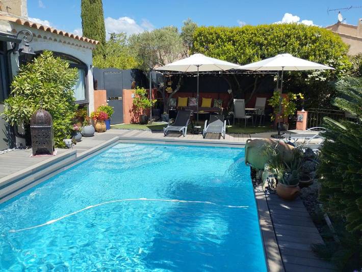 Location de vacances pour 2 personnes, avec jardin et piscine à La Cadière-d'Azur - 2