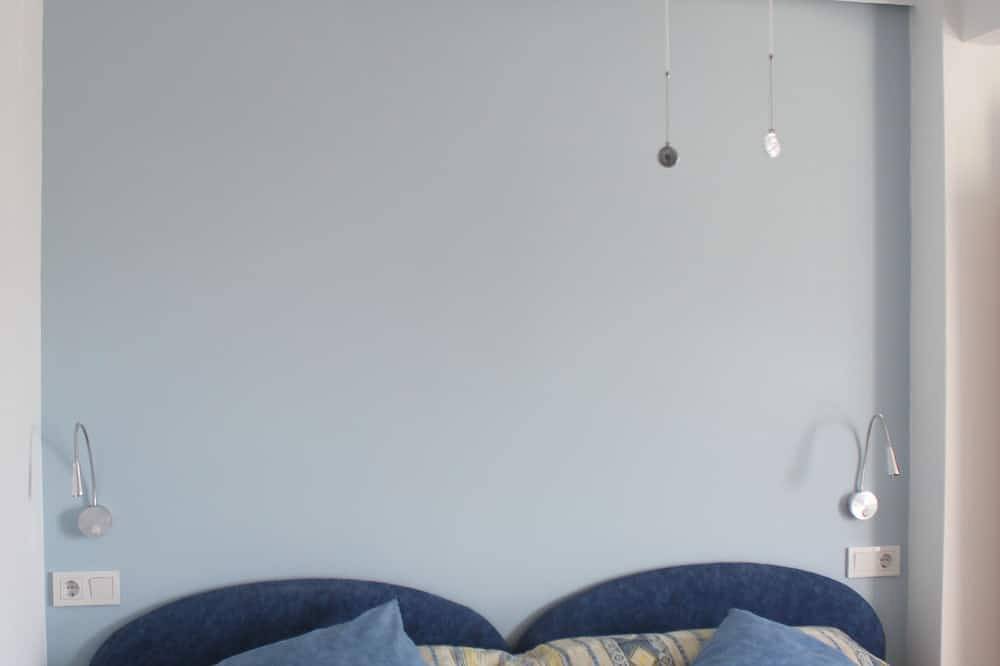 Hel leilighet, 6 P, 2 soverom, 2 bad, gratis Wifi, svømmebasseng, parkering, fantastisk utsikt, Ponien in Benidorm, Costa Blanca