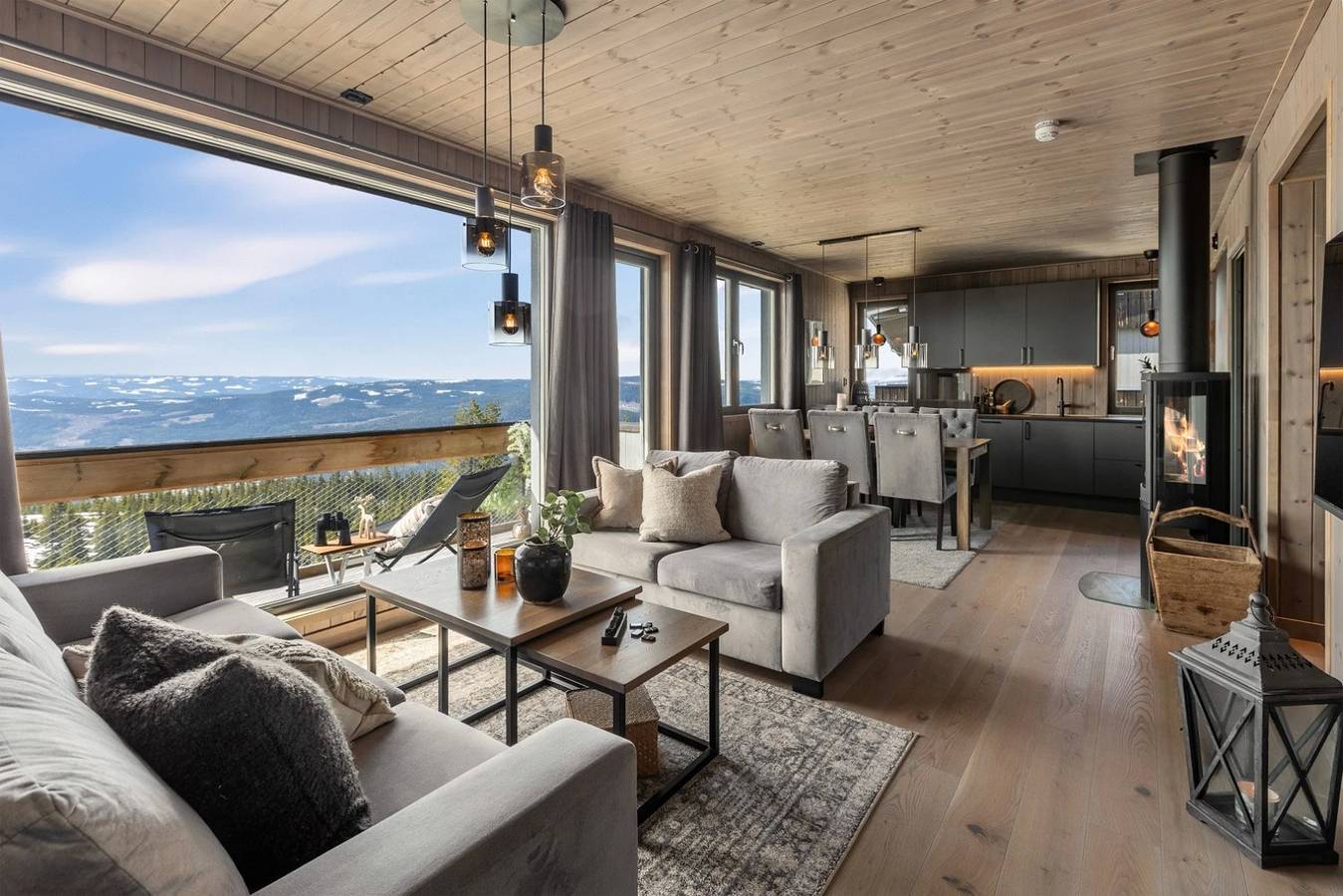 Hel leilighet, Ferieleilighet for 6 personer med utsikt in Hafjell, Øyer 