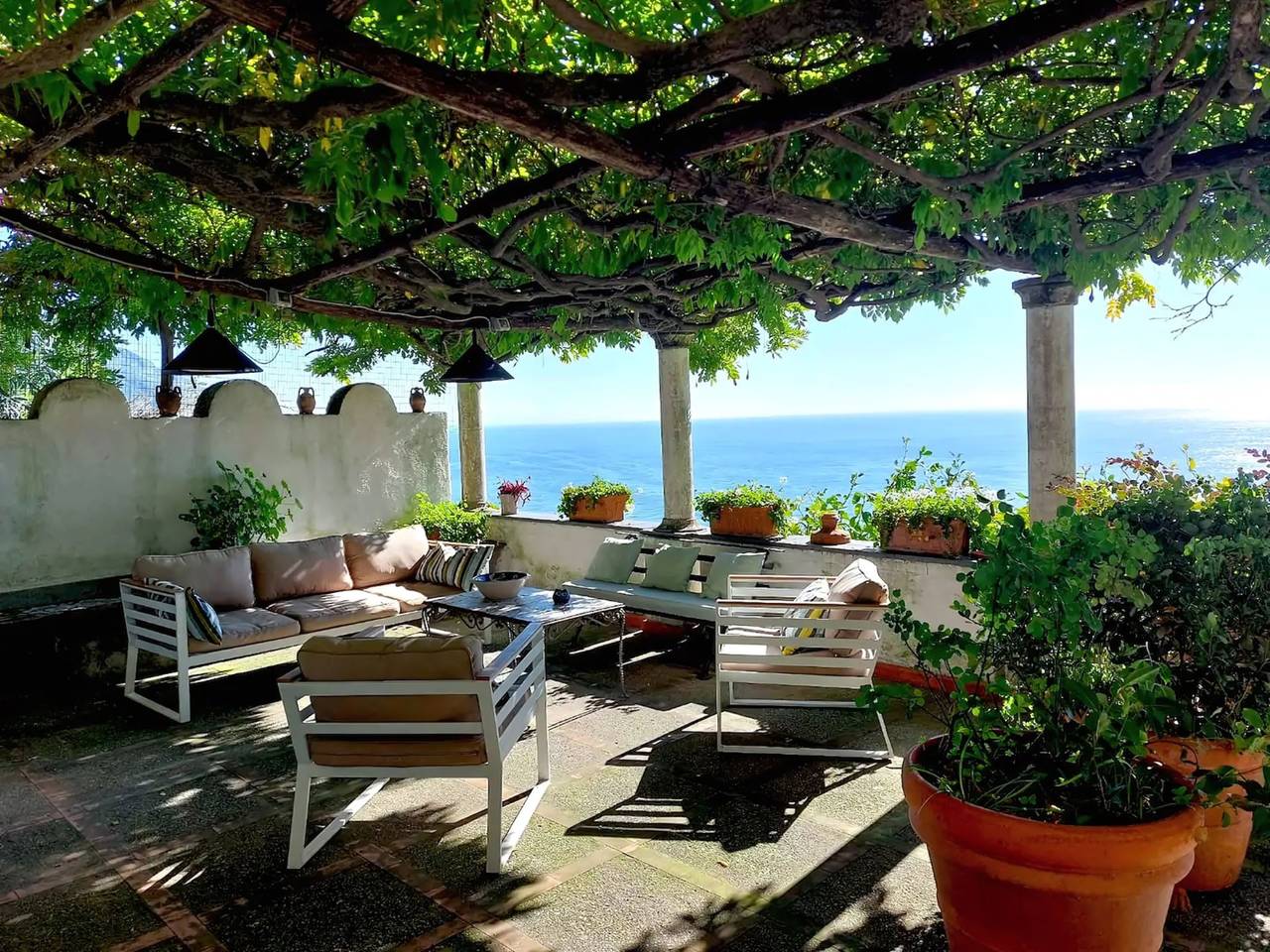 Luxusvilla mit Garage, Terrasse und Klimaanlage – 1,5 km zum Strand in Positano, Amalfiküste