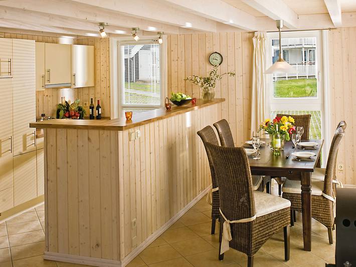 Ferienhaus für 8 Personen, mit Balkon und Terrasse sowie Garten und Sauna in Bad Saarow - 4