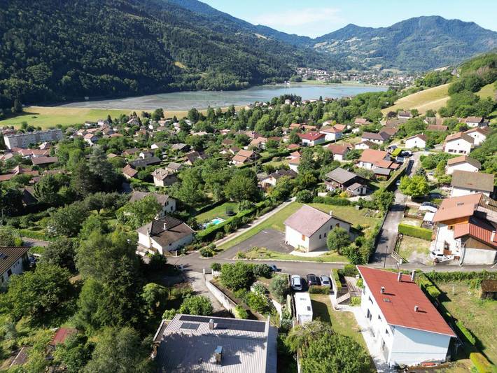 Gîte pour 2 personnes, avec sauna et jardin ainsi que terrasse et jacuzzi à Allevard - 4