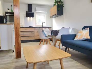 Gîte pour 2 personnes, avec jardin dans Horgues