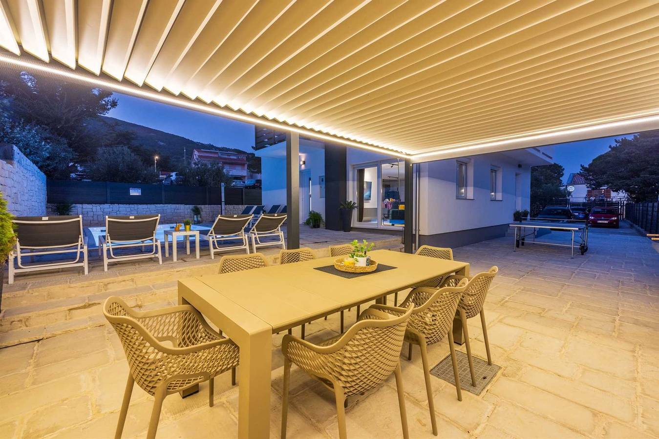 Villa Soleil am Meer mit privatem Pool in Vela plaža, Baska