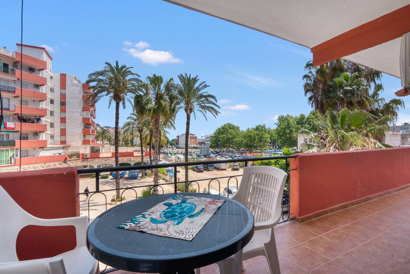 Appartement entier, Appartement 'Rincon Del Arenal' avec vue sur mer, Wi-Fi et climatisation in Playa del Arenal, Jávea