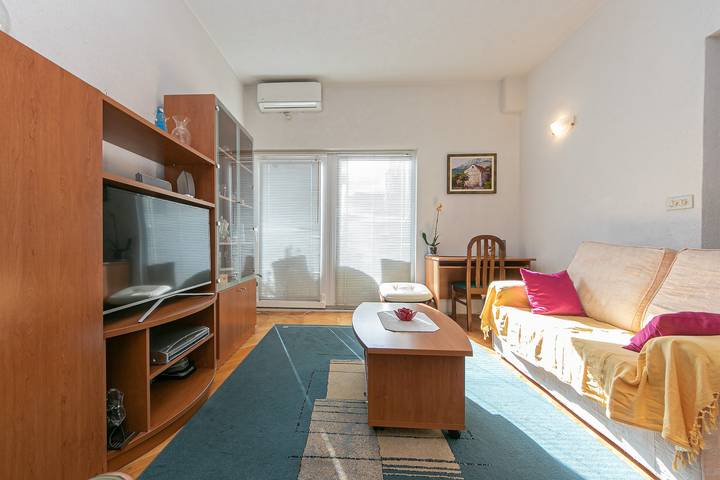 Ferienwohnung für 6 Personen, mit Balkon/Terrasse in Tucepi