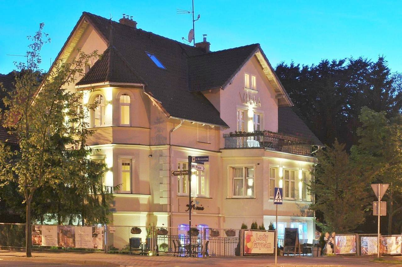 Villa Aronia pokoje z aneksem kuchennym , parking bezpłatny in Ustka, Baltic Sea Pomerania