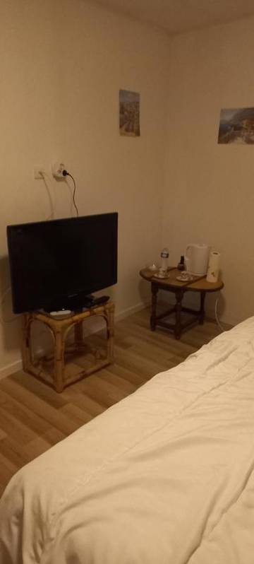 Gîte pour 2 personnes, avec terrasse dans Payrin-Augmontel