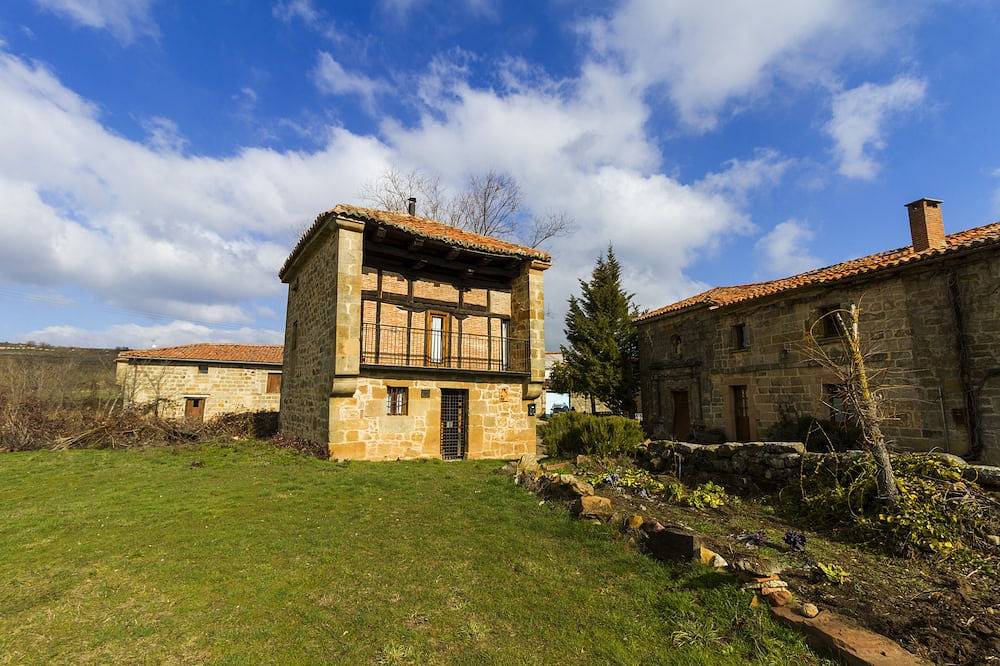 Casa Rural Fuente Cobre in Aguilar de Campoo, Montaña Palentina