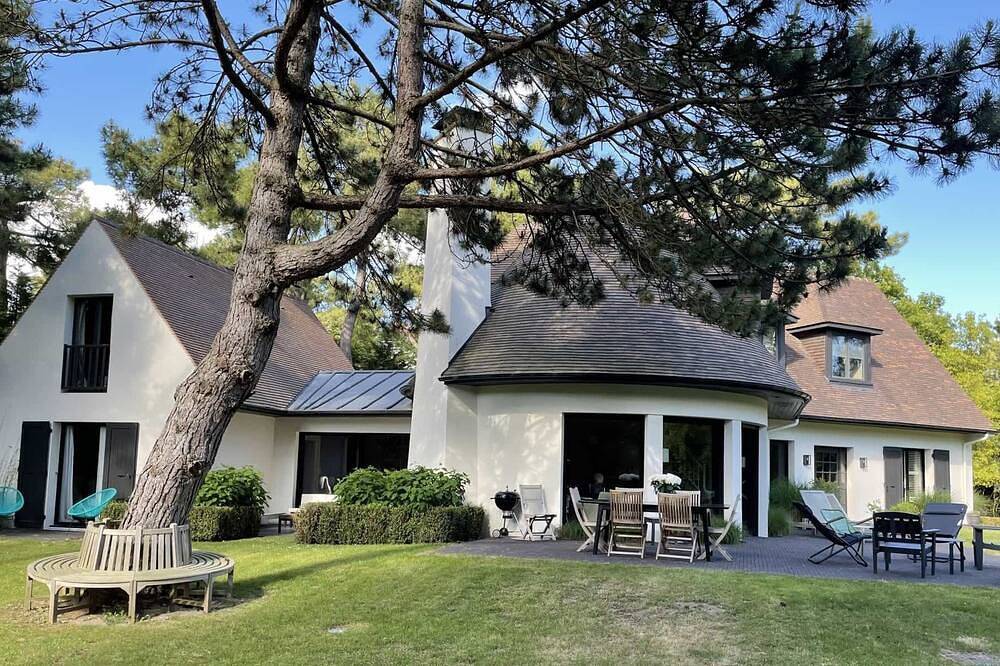 La mousson in Touquet-Paris-Plage, Région de Montreuil