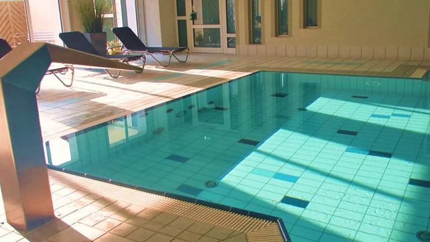 Ferienhaus mit Meerblick für 8 Personen, mit Pool und Balkon sowie Sauna in Rerik - 2