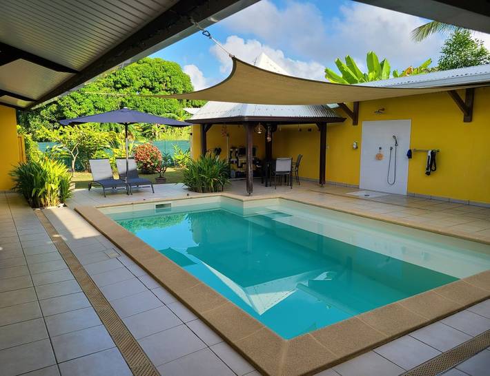 Studio pour 2 personnes, avec terrasse ainsi que jardin et piscine dans DOM-TOM - 2