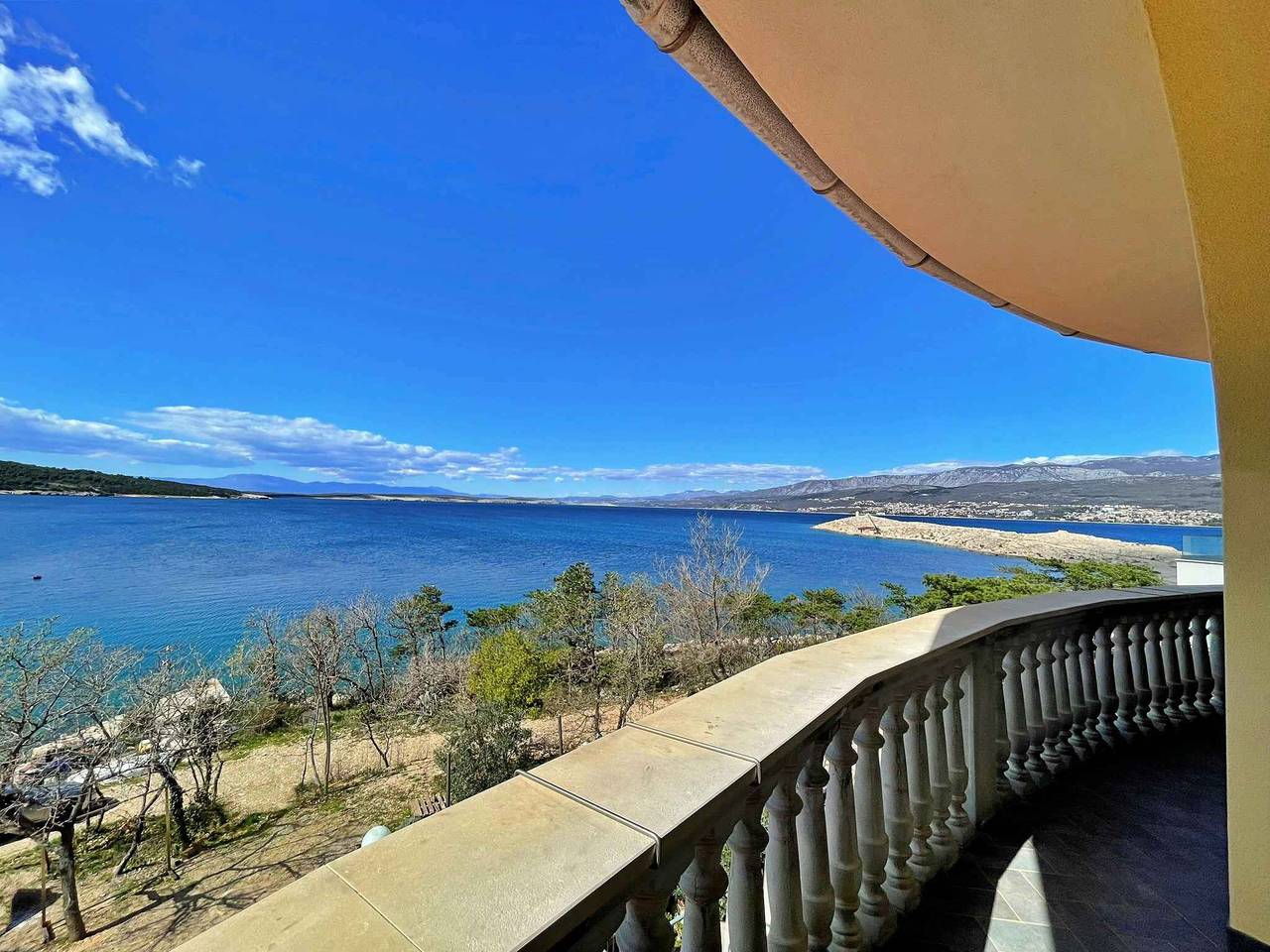 Apartamento vacacional entero, Apartamento vacacional con vista al mar  in Silo (Krk), Krk (isla)