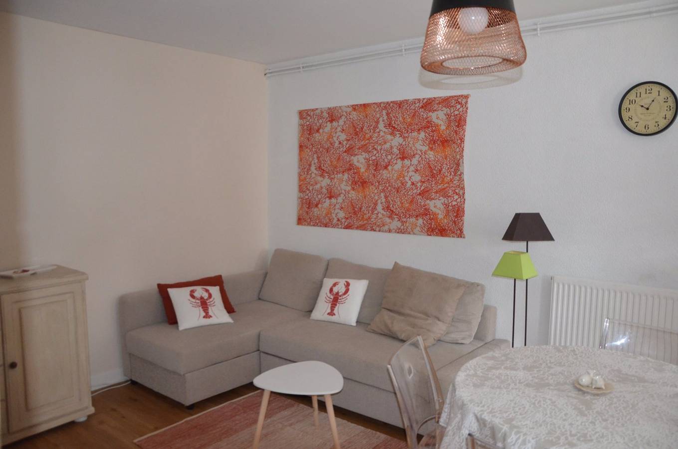 Appartement entier, T1 bis rénové, centre-ville, au calme, 600 m de la plage in Concarneau, Région de Quimper