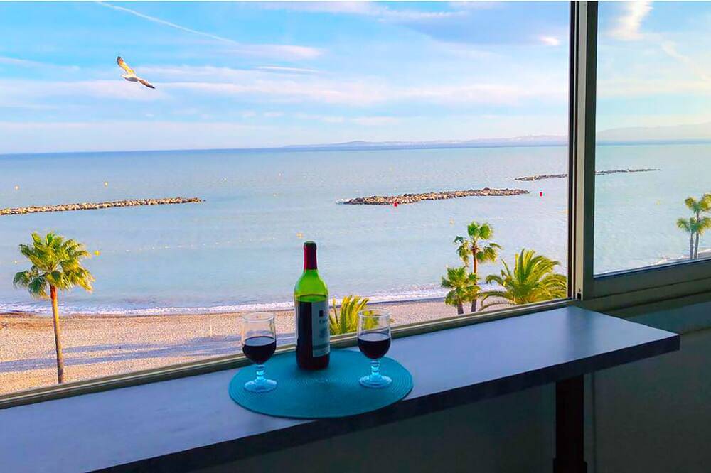 Geheel appartement, Studio Moderne 4 Pers - Vue mer Plage Panoramique in Saint-Laurent-du-Var, Cannes regio