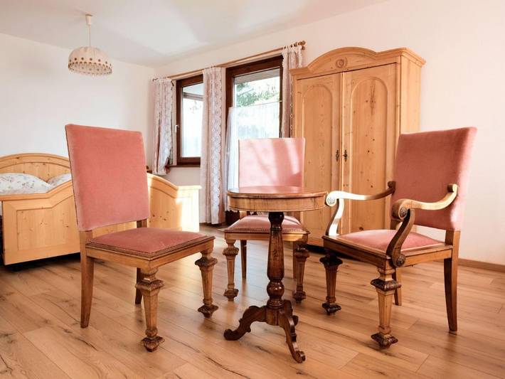Ferienhaus für 10 Personen, mit Balkon und Terrasse sowie Garten