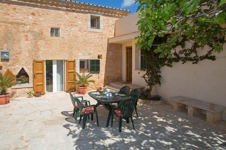 Apartment 'Son Coves Petit' mit Bergblick, WLAN und Klimaanlage in Campos, Mallorca Süden