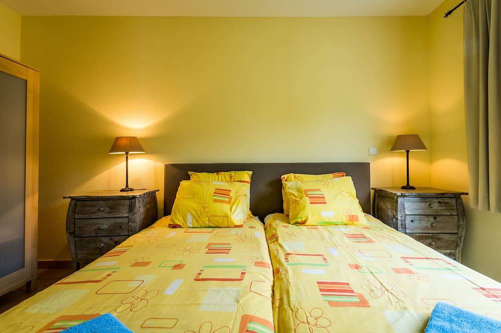 Bright 6-person villa in the heart of the Gâtine regionrental March to October in Les Forges, Deux-Sèvres