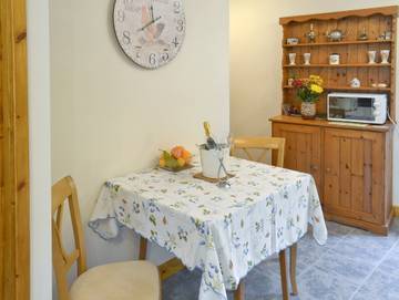 Log Cabin for 2 People in Ingham (Norfolk), Norfolk, Photo 2