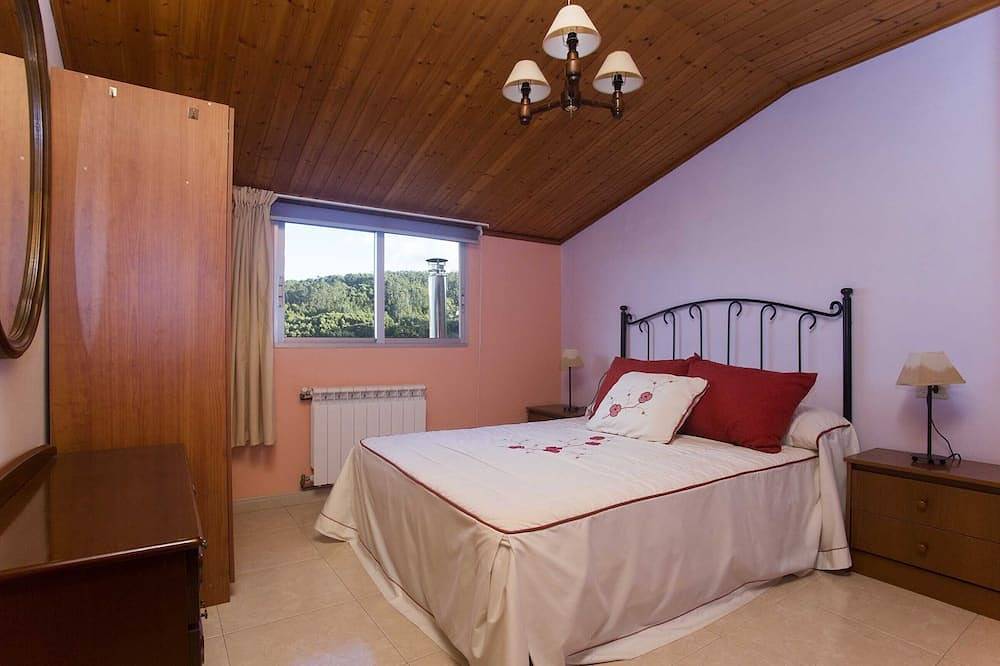 Apartamento entero, Apartamento  con terraza y vistas al mar a 300 metros de la playa in Bueu, Rias Baixas