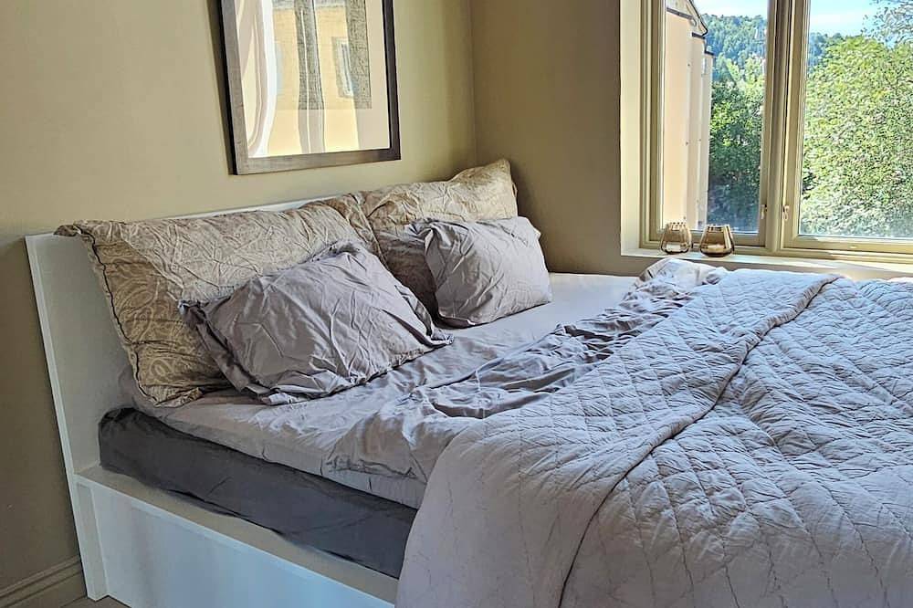 Appartamento intero, 4Br in oldtown, just steps from opera, Munch, beaches, cafes, shops & local eats in Gamle Oslo, Oslo