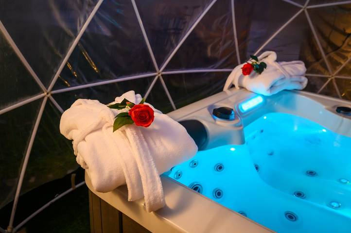 Gîte pour 2 personnes, avec jardin et terrasse ainsi que jacuzzi et piscine dans Oise - 3