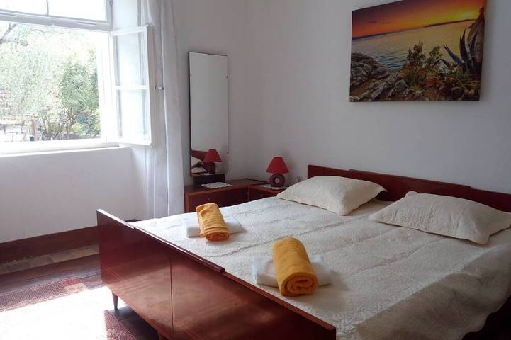 Ganze Wohnung, 4-Zimmer-Ferienwohnung am Strand Broce, Peljesac in Ston, Dubrovnik-Neretva