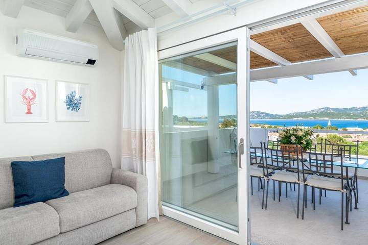 Gîte pour 4 personnes, avec vue ainsi que terrasse et piscine à Cannigione - 2