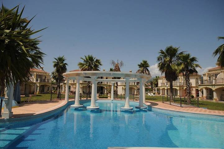 Villa pour 5 personnes, avec jardin et balcon - 1