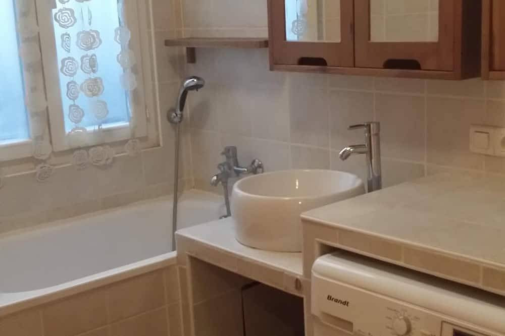 Appartement entier, Appartement T2 Centre ville Toulon 4 personnes in Toulon, Région de Toulon