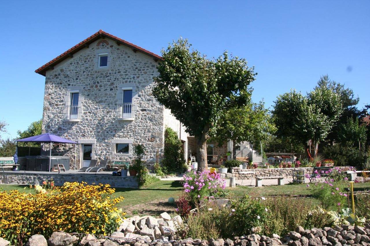 Double Room in Yssingeaux, Haute-Loire