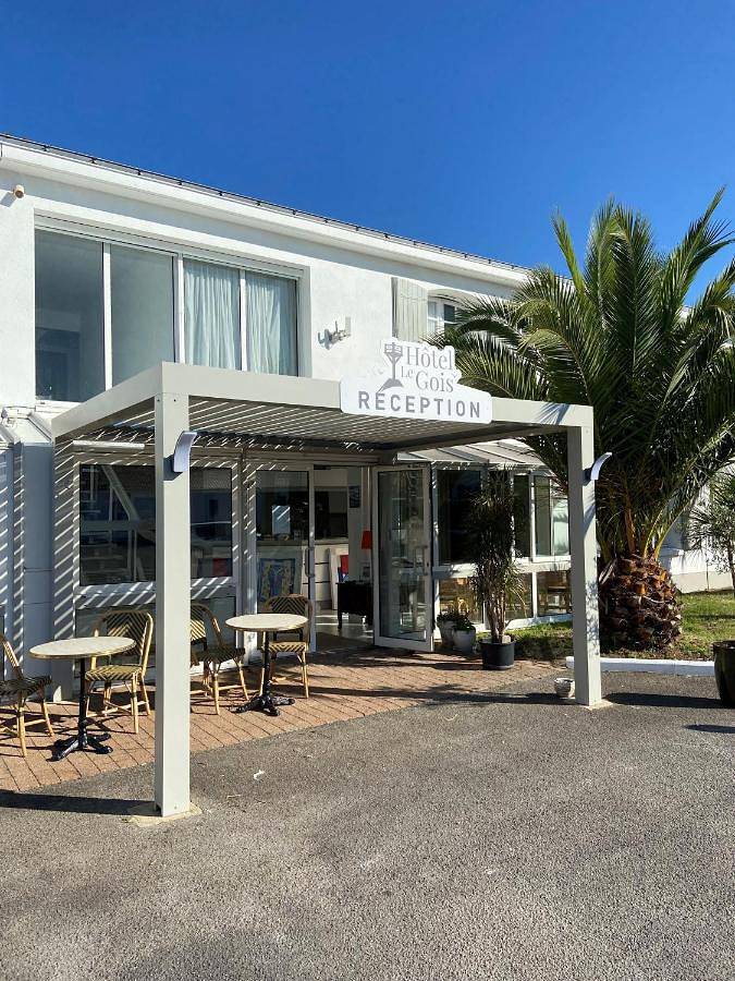 Hôtel pour 2 personnes, avec Terrasse et Jardin ainsi que Piscine et Sauna à Beauvoir-sur-Mer