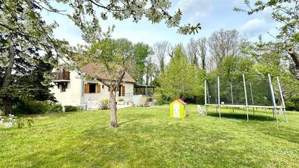 Location de vacances pour 10 personnes, avec vue et jardin à Chaumes-en-Brie