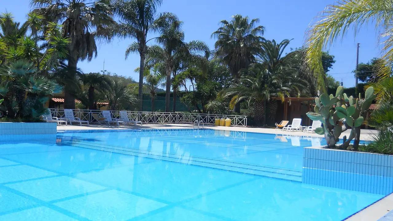 Casa vacanza per 7 persone con terrazza in Centola, Cilento Coast