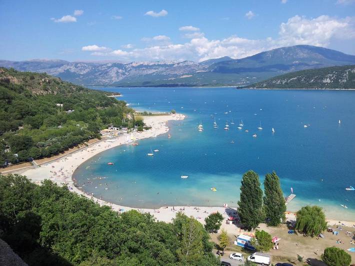 Location de vacances pour 2 personnes, avec Vue et Vue sur le lac à Sainte-Croix-du-Verdon