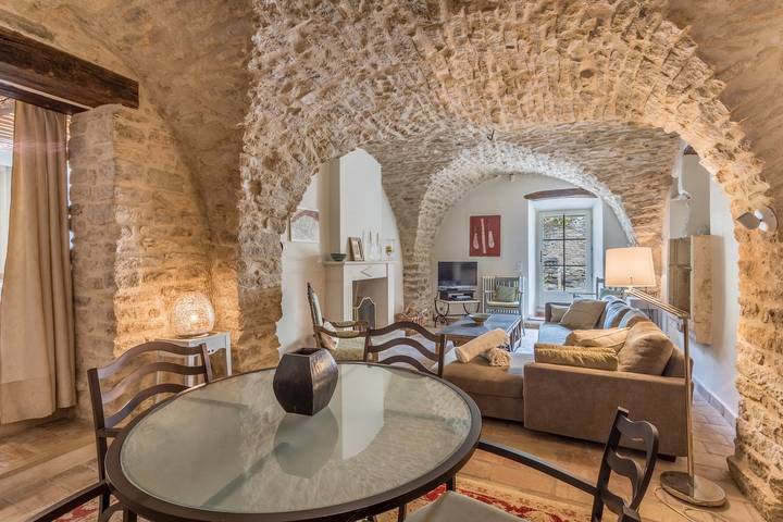 Maison de campagne pour 11 personnes, avec piscine et jardin, adapté aux familles à Ménerbes - 4