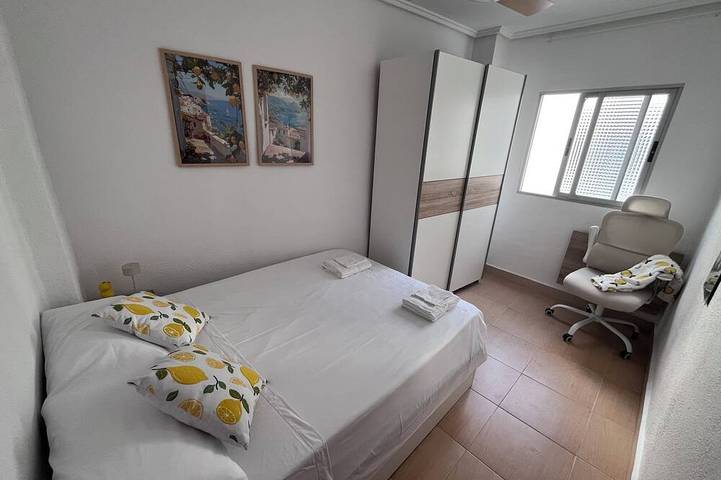 Geheel appartement, Bright apartment in Ruzafa near the Roig Arena and Cac | Up to 7 ppl(1 bathroom) in Valencia City Centre, Valencia